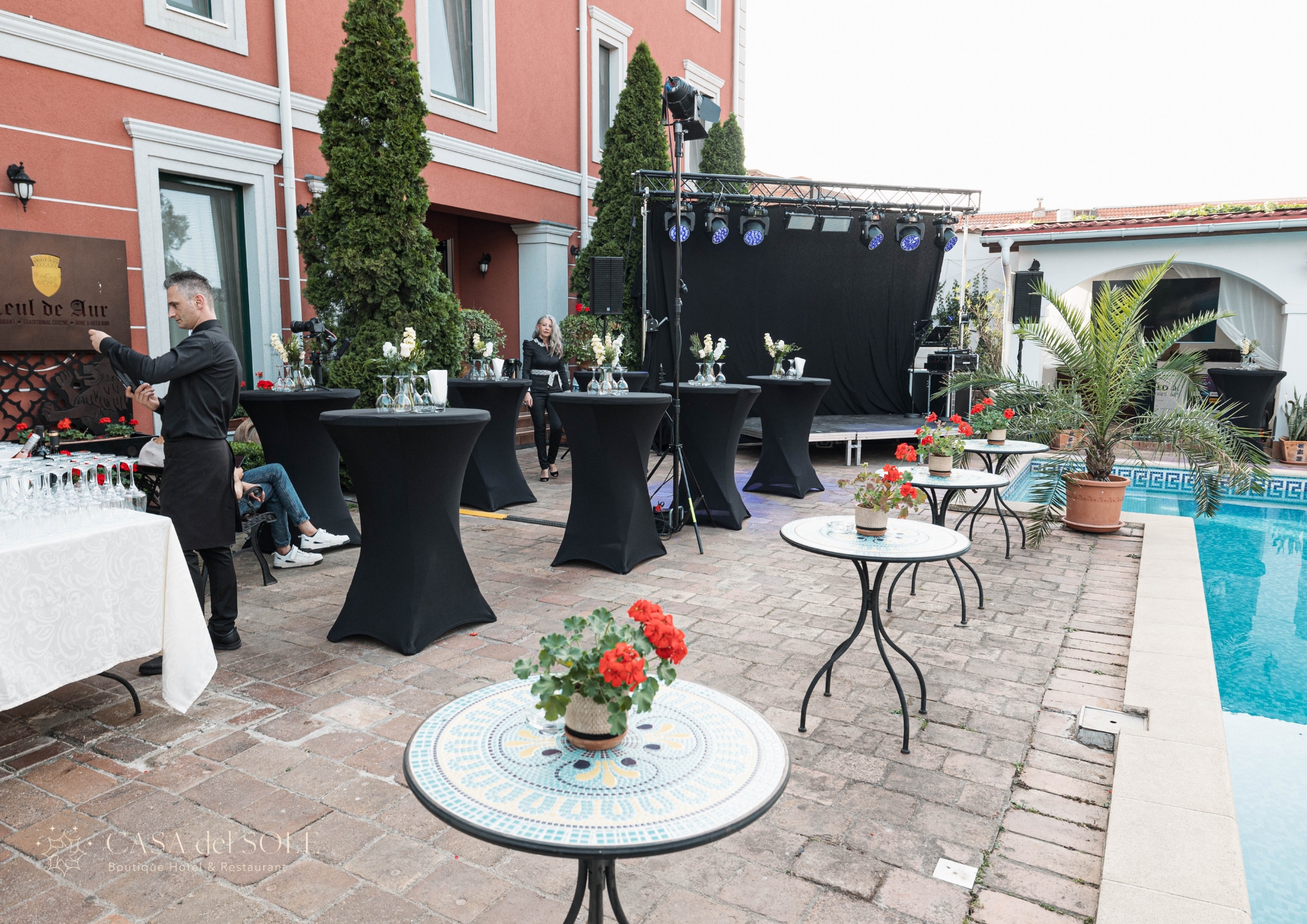 Prostor za događaje pored bazena u Casa del Sole